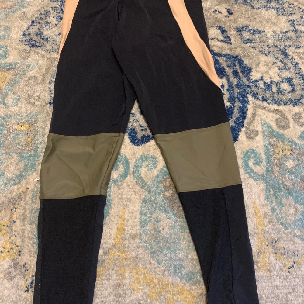 Onzie colorblock leggings